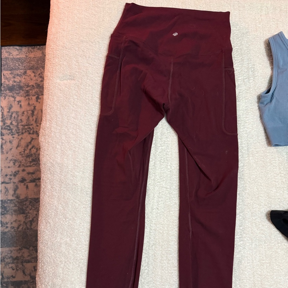 Wine colored HeyNuts Leggings with pockets